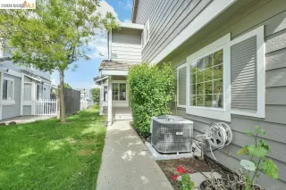 Photo #6: 41131388 Listing
