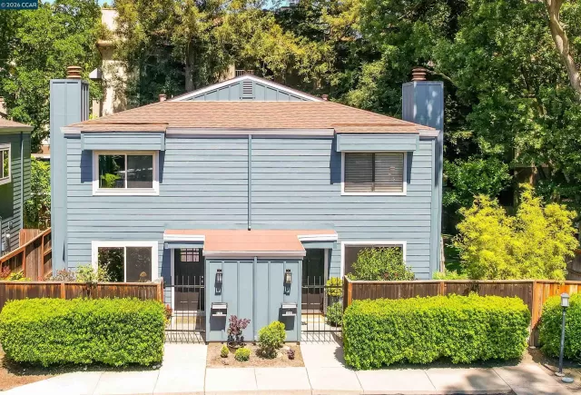 MLS: 41131393 Condo For Sale