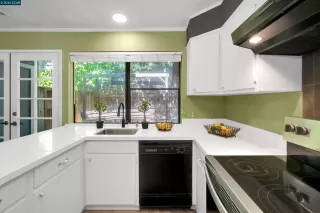 Photo #2: 41131393 Listing 