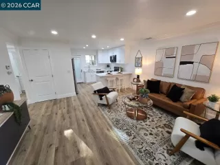 Photo #1: 41131423 Listing 