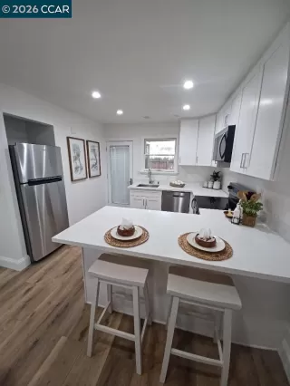 Photo #6: 41131423 Listing 