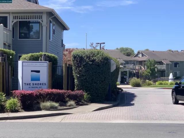 MLS: 41131525 Condo For Sale