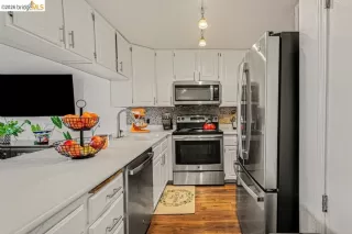 Photo #2: 41131541 Listing 