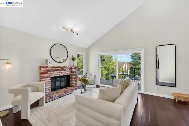 MLS: 41131574 Condo For Sale