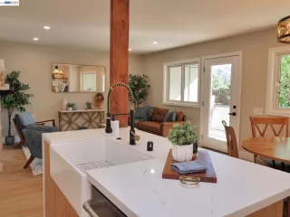 Photo #4: 41131663 Listing 