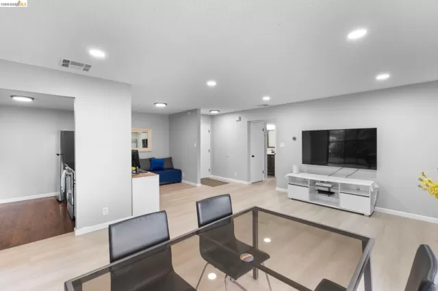 MLS: 41131724 Condo For Sale