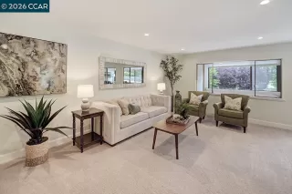 Photo #5: 41131871 Listing 