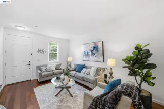 Photo #2: 41131933 Listing 