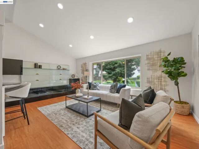 MLS: 41131956 Condo For Sale