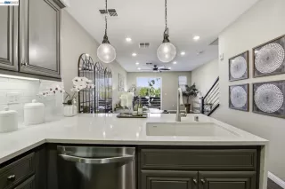 Photo #6: 41132004 Listing 