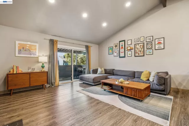 MLS: 41132006 Condo For Sale