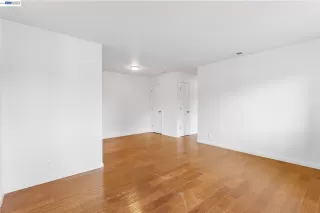 Photo #2: 41132028 Listing 