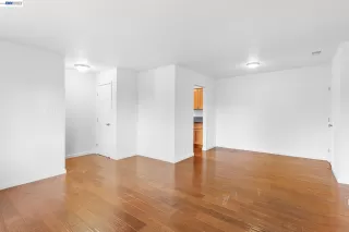 Photo #3: 41132028 Listing 