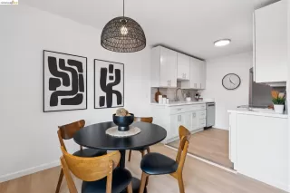 Photo #2: 41132115 Listing 