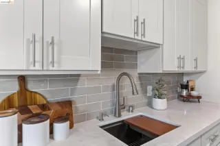 Photo #4: 41132115 Listing 