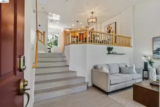 Photo #2: 41132159 Listing 