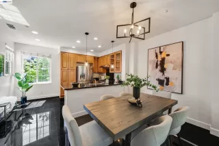 Photo #6: 41132159 Listing 