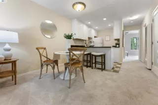 Photo #5: 41132162 Listing 