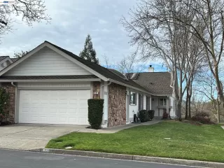 More Details about MLS # 41132222 : 521 SILVER LAKE DR