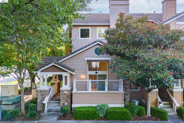 MLS: 41132245 Condo For Sale
