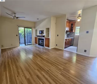 Photo #2: 41132290 Listing 