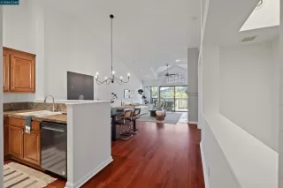 Photo #5: 41132308 Listing 