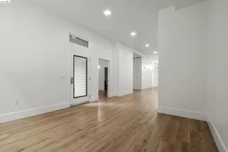 Photo #1: 41132369 Listing 