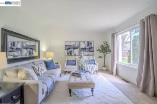 Photo #1: 41132373 Listing 