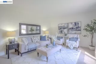 Photo #2: 41132373 Listing 