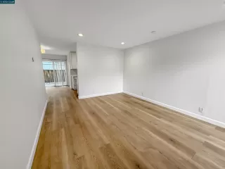 Photo #4: 41132409 Listing 