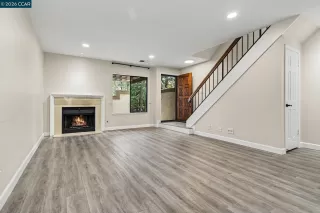 Photo #5: 41132416 Listing 