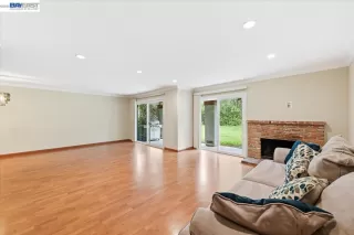 Photo #5: 41132473 Listing 
