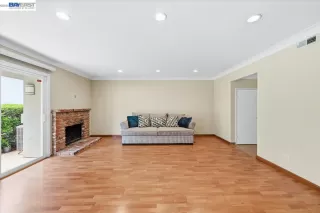 Photo #6: 41132473 Listing 