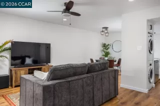 Photo #1: 41132591 Listing 