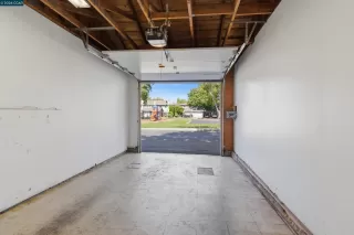 Photo #3: 41132609 Listing 