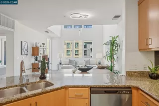 Photo #6: 41132662 Listing 