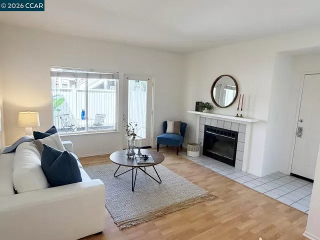 MLS: 41132669 Condo For Sale