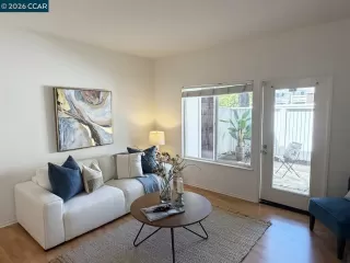 Photo #1: 41132669 Listing 