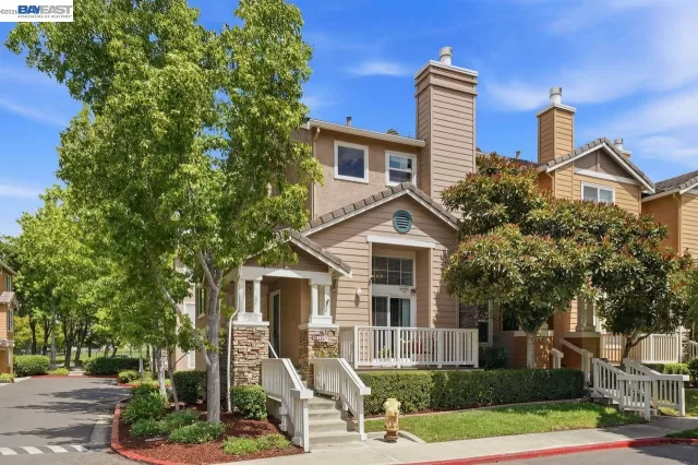 MLS: 41132765 Condo For Sale