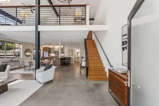 Photo #2: 41132826 Listing 