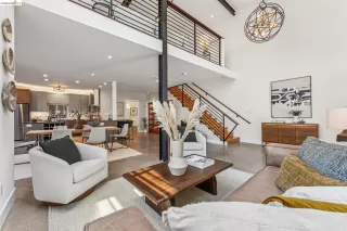 Photo #5: 41132826 Listing 