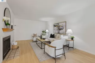 Photo #5: 41132842 Listing 