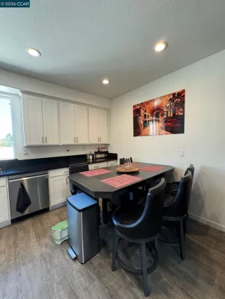 Photo #1: 41132848 Listing 