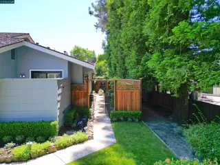 Photo #3: 41132853 Listing 