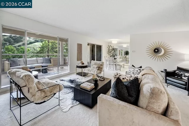 MLS: 41132862 Condo For Sale