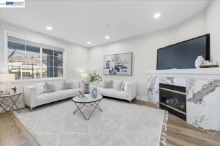 More Details about MLS # 41132902 : 4719 SANDYFORD CT