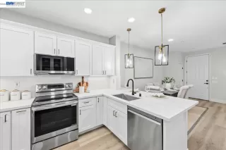 Photo #6: 41132902 Listing 