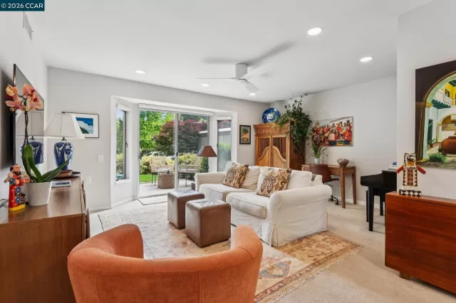 MLS: 41132918 Condo For Sale