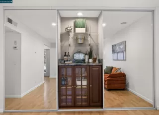 Photo #4: 41132937 Listing 