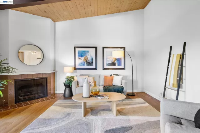 MLS: 41133005 Condo For Sale